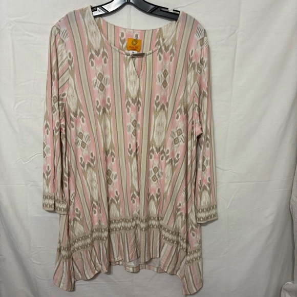 Ruby Rd. women's apparel tunic with a pink, beige, and gray ikat pattern. - Picture 2 of 8